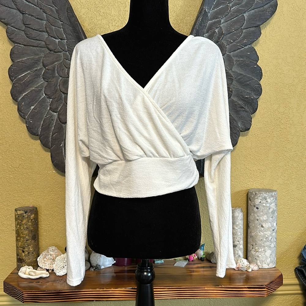 Sadie & Sage Longsleeve wrap front crop Top